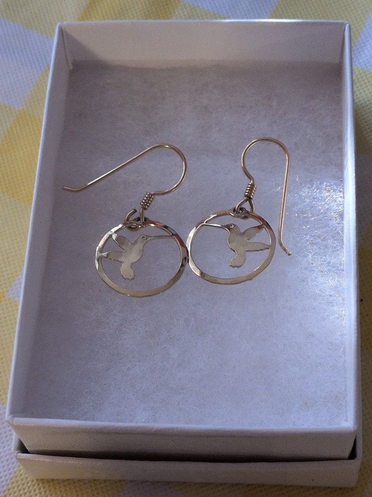 Goldtone Hummingbird In Circle Bird Earrings Wild Bryde .75″ Dangle Drop
