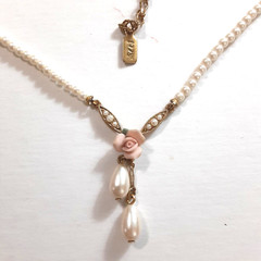 1928 Rose Pearl Pendant Victorian Style Y Necklace Gold Tone 1.5*16.5*19.5