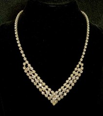 BEAUTIFUL VINTAGE SILVER PLATED & RHINESTONE CHOKER LIND NECKLACE 6-110
