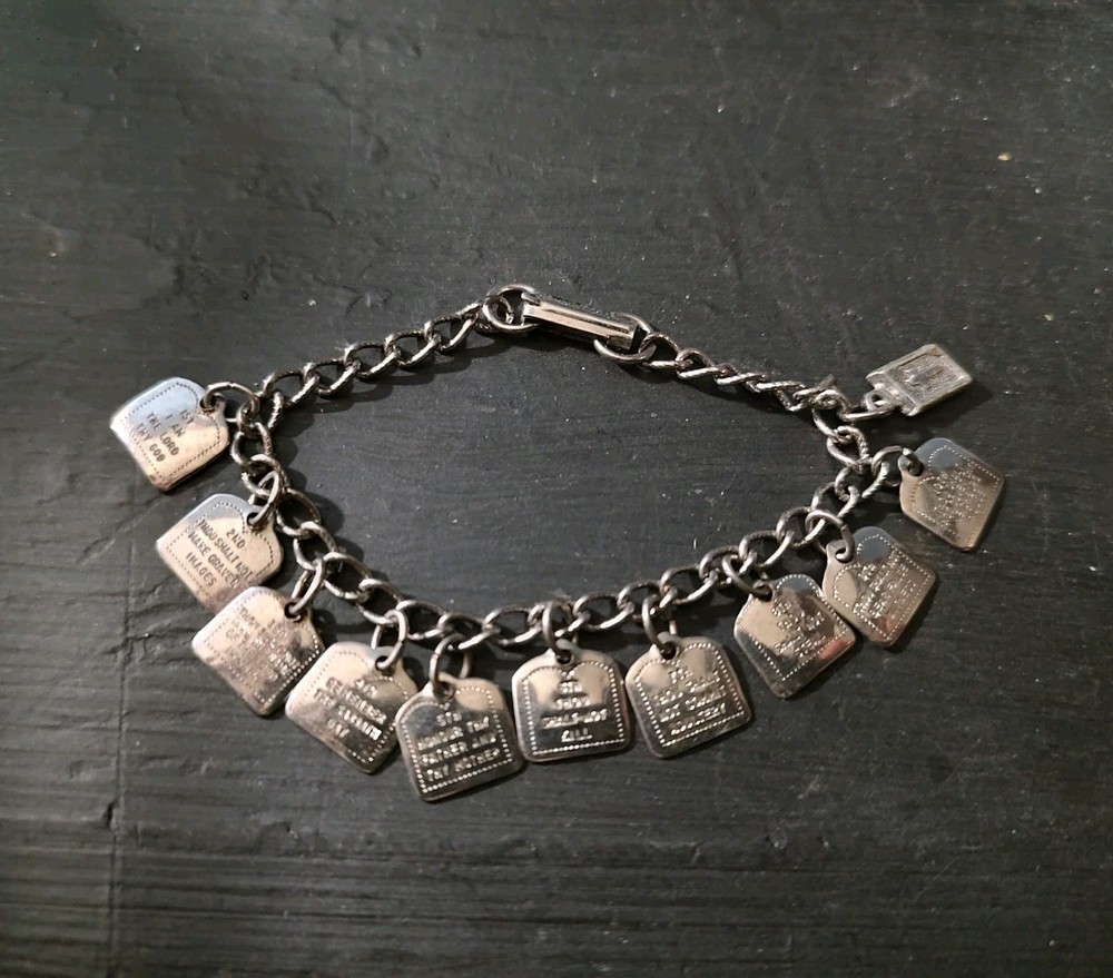 Vintage Silver-Tone Curb Link Charm Bracelet w/ Dangle Ten Commandments
