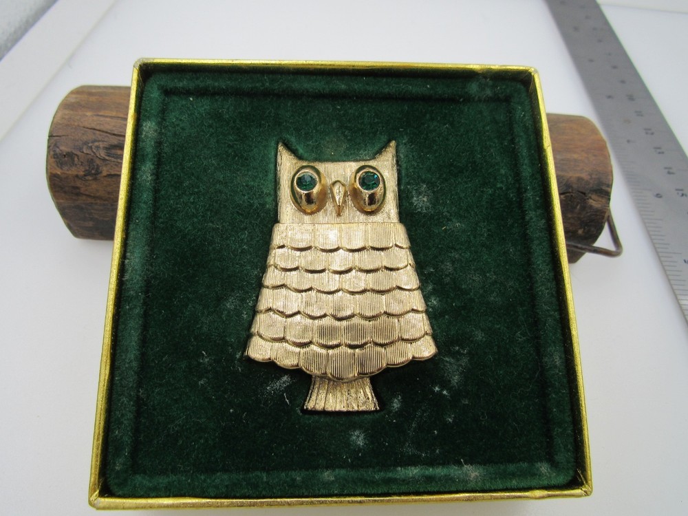 Vintage Jewelled Owl Pin Green Rhinestone Gold Perfume New Old Stock in Box A2