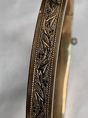 Vtg 60s Gold Plated Hinged Bangle Bracelet 1/4”w Floral Etched Detail Oval Shape