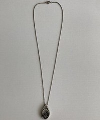 Vintage MEDICI Signed Flower Teardrop Pendant Chain 18in Necklace Lovely Ladies