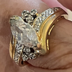 SETA CZ Gold Tone Crystal Marquise Ring ~ Size 6 Beauty 🌺🌺