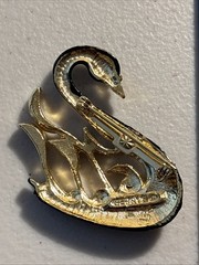Gerry’s Black & Gold Swan Rhinestone Enamel Pendent Gerry’s 1.5″ Vintage