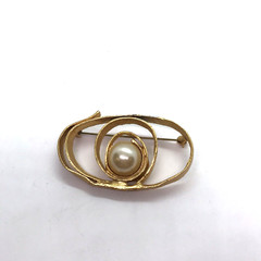 Vtg Brooch Mod Retro Geo Statement Goldtone metal Faux Pearl Classiccore
