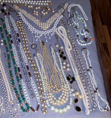 Great Lot 55 Mostly Vintage Faux Pearl Necklaces Many Designs & Styles