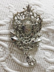 Pin Pendant Brooch GLITZY CRYSTALS Dangling Drop HUGE IMPRESSIVE GLAMOUROUS WOW!