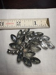Vintage 1950s-1960s Smoky Gray AB Rhinestone Floral Spray Leaf Brooch 22g Estate