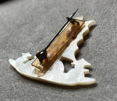 Vintage Carved Mother Of Pearl Asian Boat With Sail Brooch 1.5 Inches