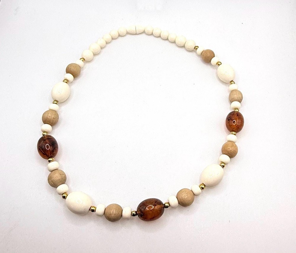 Vintage off white light wood and brown marbled amber colored beaded necklace