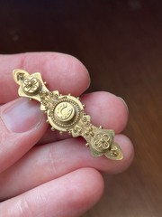 Solid 15k Yellow Gold Genuine antique Victorian Etruscan Lucky Horseshoe Brooch