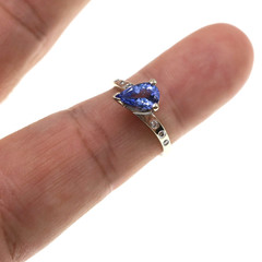 Petite 14k Solid Whtie Gold 1ct Natural Tanzanite and Diamond Ring Size 7.25