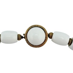 Vintage Crown Trifari MCM 1950s 1960s White Lucite Barrel Beads 28″ Necklace