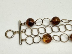 Vintage Bracelet Gold Tone Crackle Acrylic Lucite Beaded 3 Strand Toggle 8.5 in