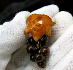 Vintage Natural Baltic Amber Grapes Brooch USSR Gold Plated Pin