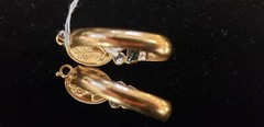 Vintage 18k gold earrings, three stones, with face portrait on it .16 otz