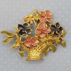 CLASSIC Pansy Flower Basket Gold Tone Pink Blue Green Enamel Vintage Brooch Pin