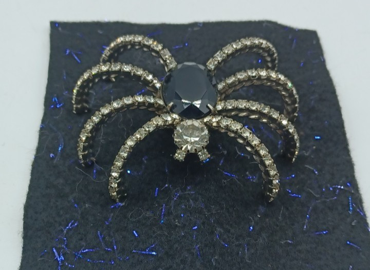 Vintage Clear Rhinestones & Black Glass Spider Brooch Pin 3.5 Inches Halloween