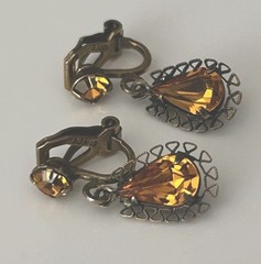 Vintage B. David Amber Rhinestone Clip On Dangle Earrings Gold Tone Signed