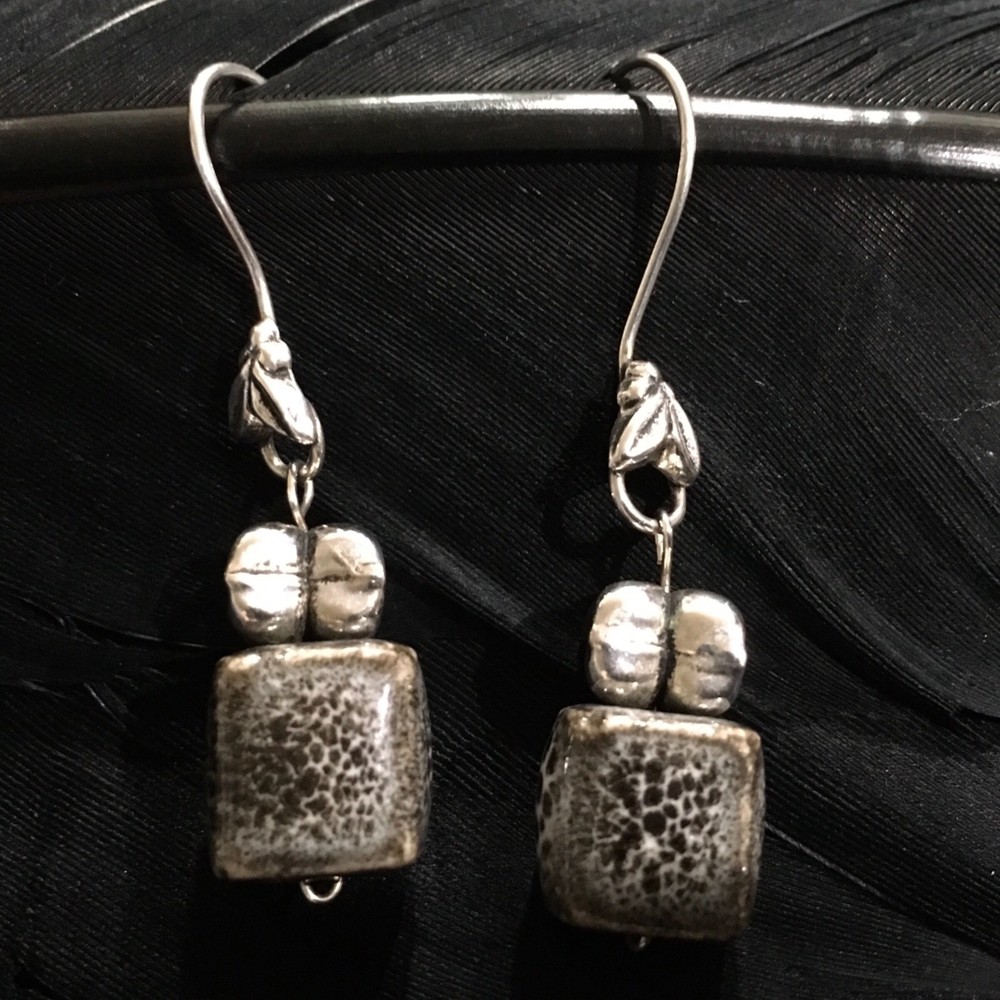 UNIQUE ESTATE HAND MADE STERLING SILVER PORCELAIN BEAD DANGLE EARRINGS 1 5/8”