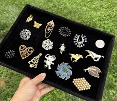 Vintage Brooch Lot of 18 – Rhinestone, Figural, Christmas, Horse, Faux Pearl