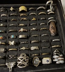 Rings 100 Piece Costume Jewelry Silver Gold Tone Lot Unsigned Variety Sizes