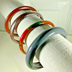 Lot of 4 Bangle Bracelets Wood-like Lacquered Painted 2 Gray 1 Brown 1 Multi EUC