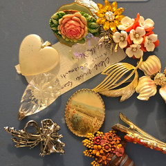 Vintage Mixed Lot 8pc Brooch & Pin Set Kim Multicolor Floral Heart Rhinestone