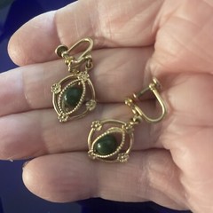 AMCO 14KT Gold Overlay Green Nephrite In A Cage Dangle Screw Back Earrings Bx15