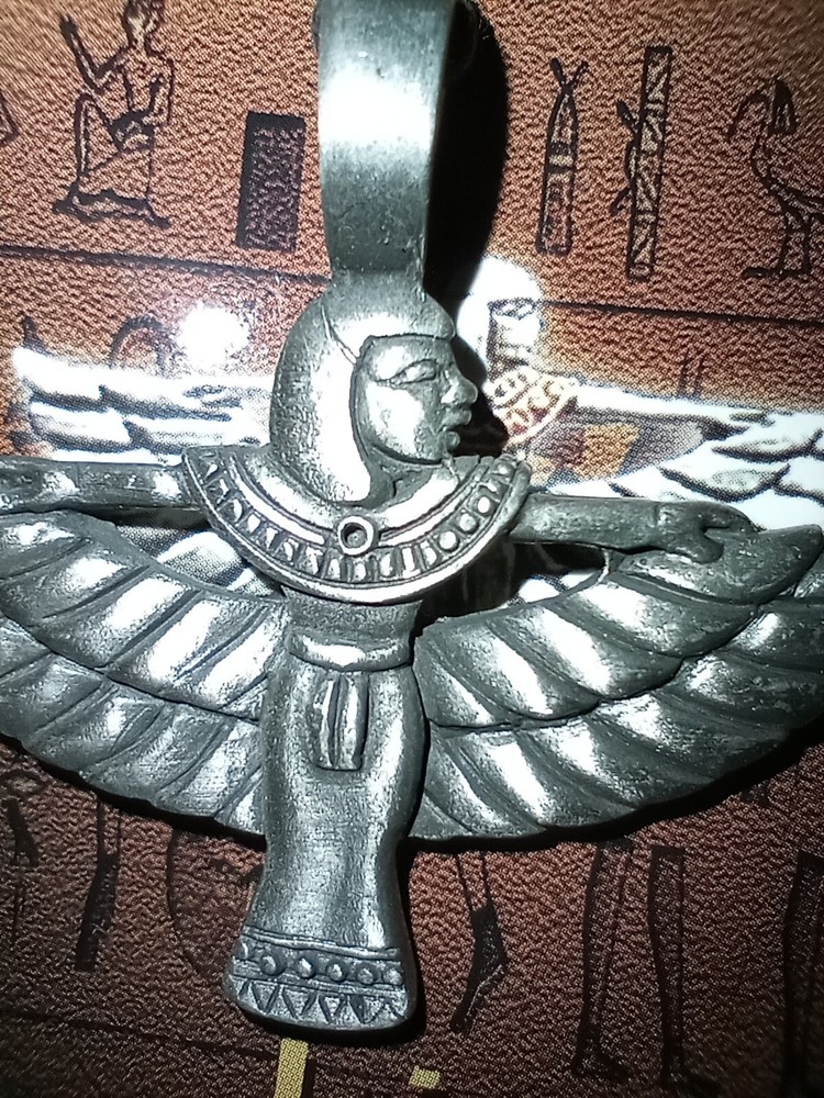 Isis Egyptian Goddess Pewter Pendant Amulet Power Wisdom Healing reg $18.99