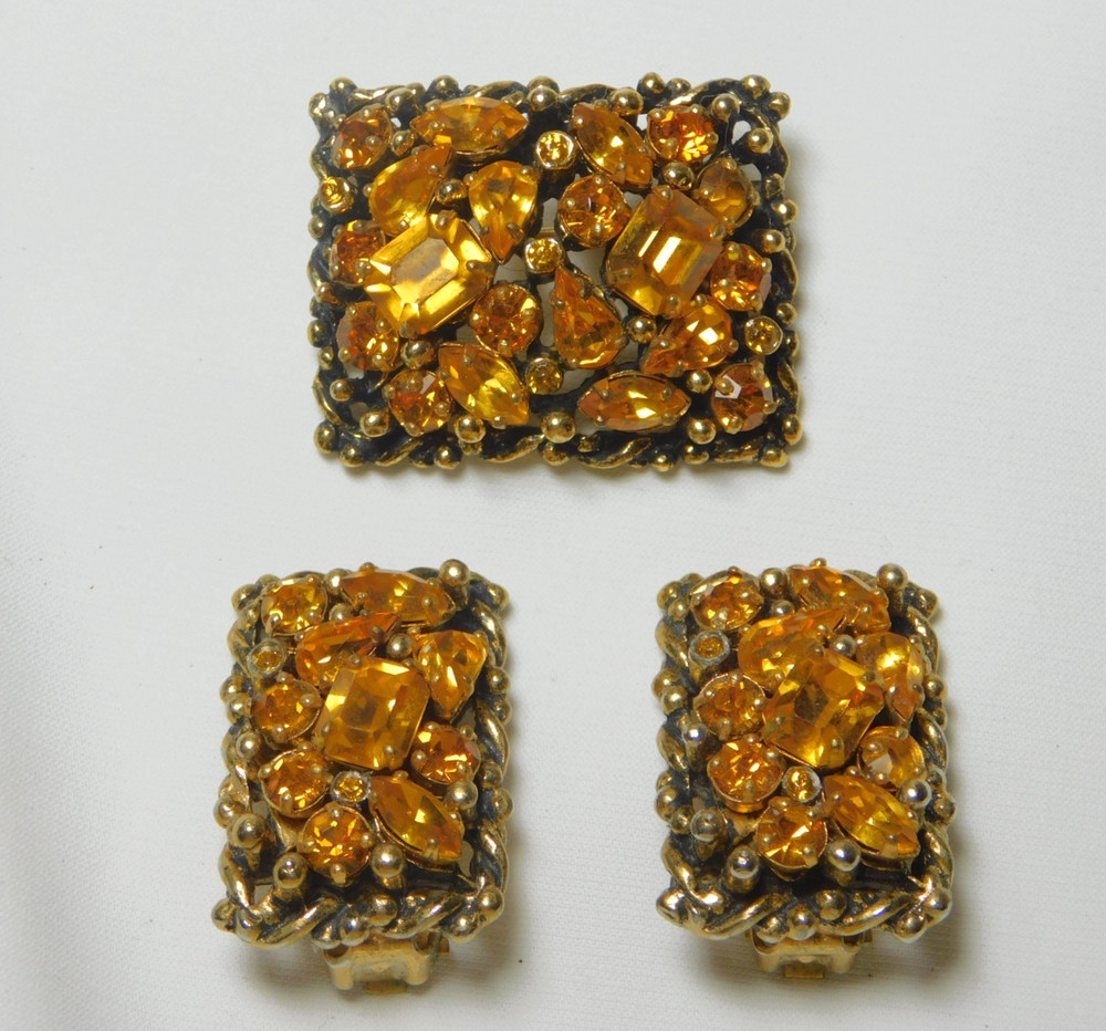 VINTAGE BARCLAY JEWELS OF INDIA GOLDEN AMBER RHINESTONES BROOCH & EARRINGS
