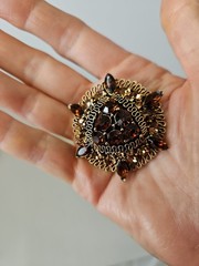 Vtg. Lisner Brooch Pin Brown Rhinestone Gold Tone Squiggle Domed Raised Signed