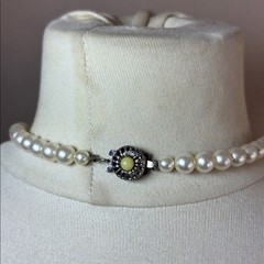 Sarah Coventry Faux Pearl Vintage 24 inch Necklace