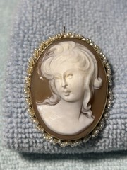 14K Gold Cameo Brooch Pendant 10 Grams 14K Gold Cameo Brooch Pendant Vintage