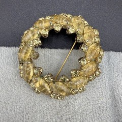 Vintage Rhinestone Brooch Gold Tone Wreath