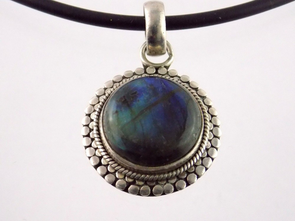 Sterling Silver 925 Labradorite Pendant on Black Silicone Cord Necklace 20.7g