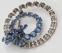 Am Lee 925 Sterling Silver Brooch 1.5in Blue Bow Crystal Open Circle 3D Estate