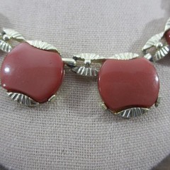 Vintage Thermoset Necklace Red Gold Tone 18 Inch