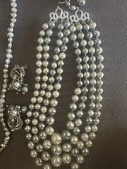 Lot of Pearl Themed Vintage & Modern Jewlery