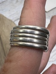 Gorgeous Band Ring Adjoined 5 Stack Sterling Silver Size 7.5 Jewelry 🤍