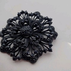 Vintage HUGE JET Black Japanned RHINESTONES Mourning BROOCH PIN FLOWER 2.5″