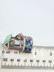 LARRY WINTERS 1939 VINTAGE SILVERTONE RHINESTONE WISHING WELL BROOCH AS IS K48D