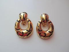 Vtg Jackie Collins Haute Couture Gold Tone Runway Door Knocker Clip On Earrings