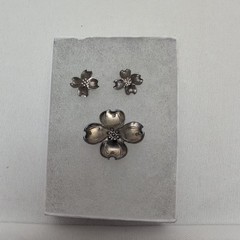 Vintage Nye Sterling Silver Dogwood Flower brooch and earrings set B74