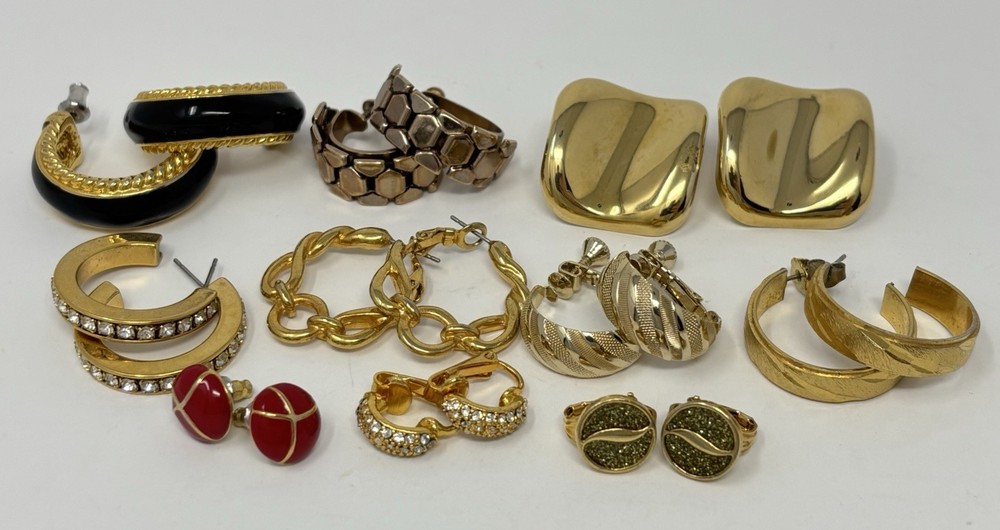 Vintage 80s 90s Bold Estate Mixed Costume Earring Lot (10) Gold Tone Enamel