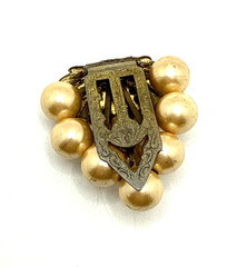 Vintage Miriam Haskell Faux Pearl Grape Cluster Dress Fur Clip Unsigned 2.5″