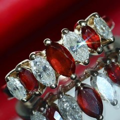 14k yellow gold size 4 ring 0.90ct garnet natural diamond pyramid 3.0gr N3074E
