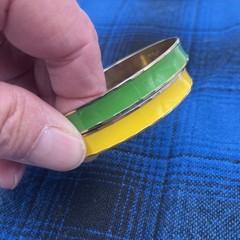 Set of 2 Vintage Bangle Bracelets Gold Tone Metal Yellow & Lime Green Enamel
