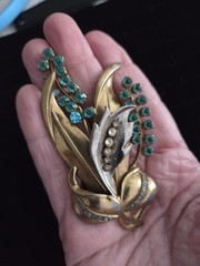 Large Vintage Pot Metal Flower Brooch Pin 3.75″ Clear Turquoise Stones One Repl